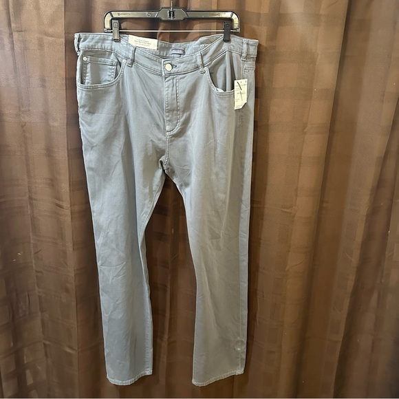 NWT DL1961 Russell Slim Straight Leg Jeans, 34x32 reg $225 - Picture 5 of 10